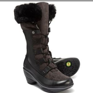 Size 9.5 Jambu warm winter boots